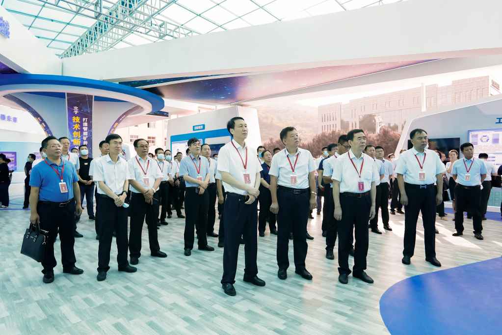 早上展廳.jpg